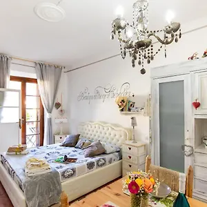  Apartment La Bomboniera Chic Di