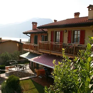 https://residenza-cristina.hotelinveneto.com